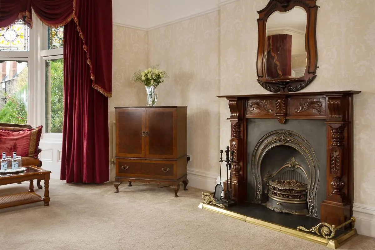Lincoln House Private Hotel Cardiff