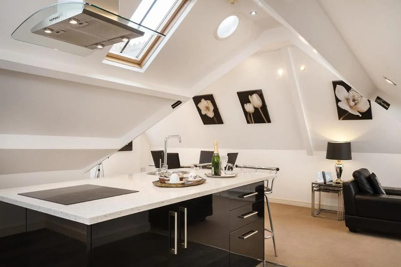 ***  Lincoln House Private Hotel Кардифф Великобритания