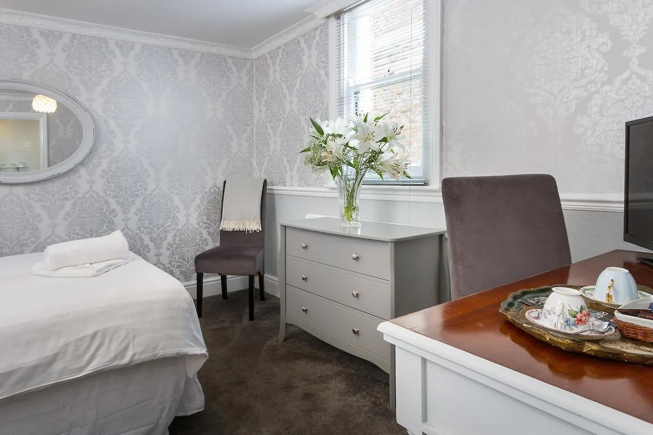 Lincoln House Private Hotel Кардифф