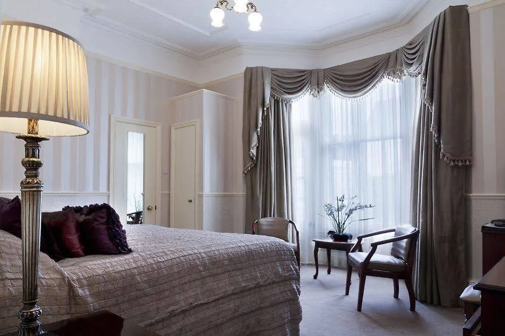 Lincoln House Private Hotel Cardiff Reino Unido